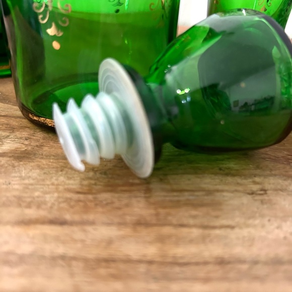 Mid century, green glass decanter set Blown Glass with 22k Gold - Picture 6 of 12